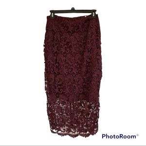 BAR III burgundy/wine lined lace pencil skirt. Size medium. NWT